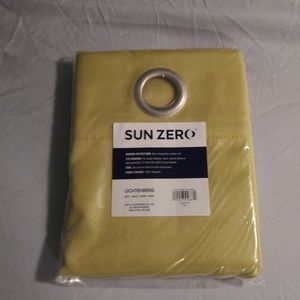 Sun Zero yellow single Curtain